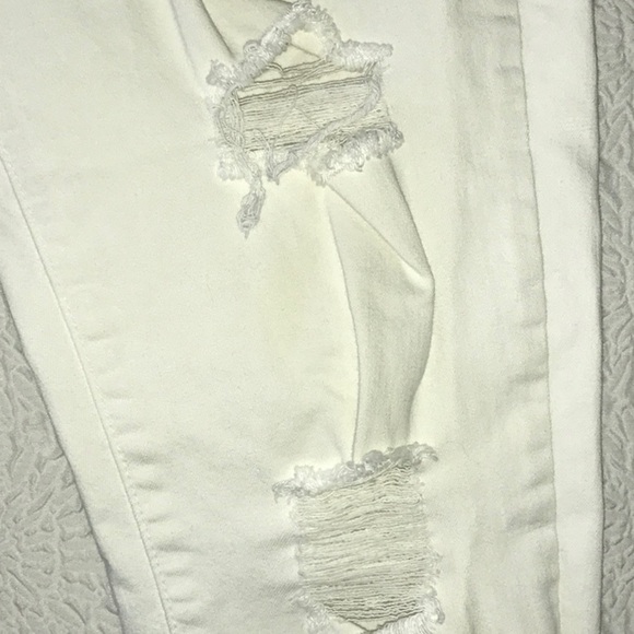 Just Black Distressed Skinny Jeans - Picture 7 of 14